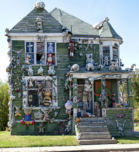 "Party Animal House" © Bob Jagendorf with CCLicense