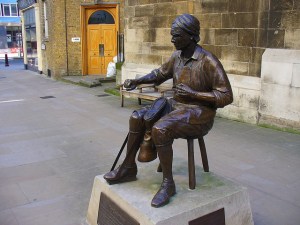 Statue of a Cordwainer in Watling Street, London Image © Metro Centric with CCLicense