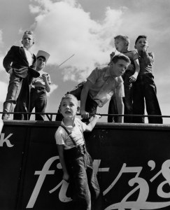 Children at the Fair, Maine, 1967 © Commerce Graphics Ltd, Inc.