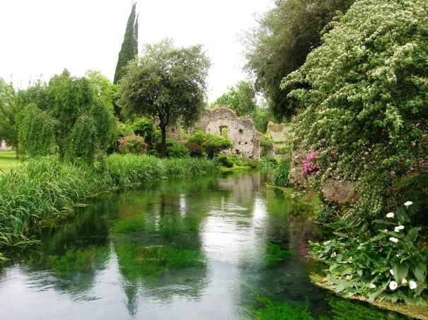 Giardino_di_Ninfa_85.jpg