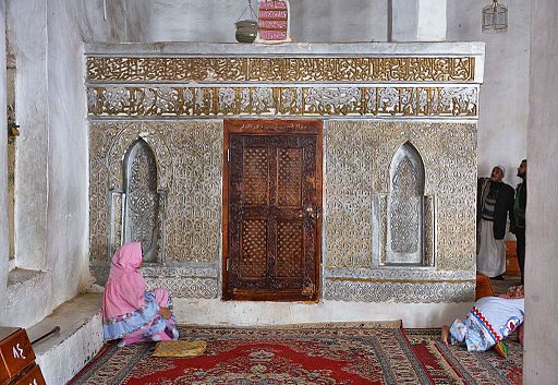 Mausoleum_of_Queen_Arwa,_Jibla_(13082096983).jpeg